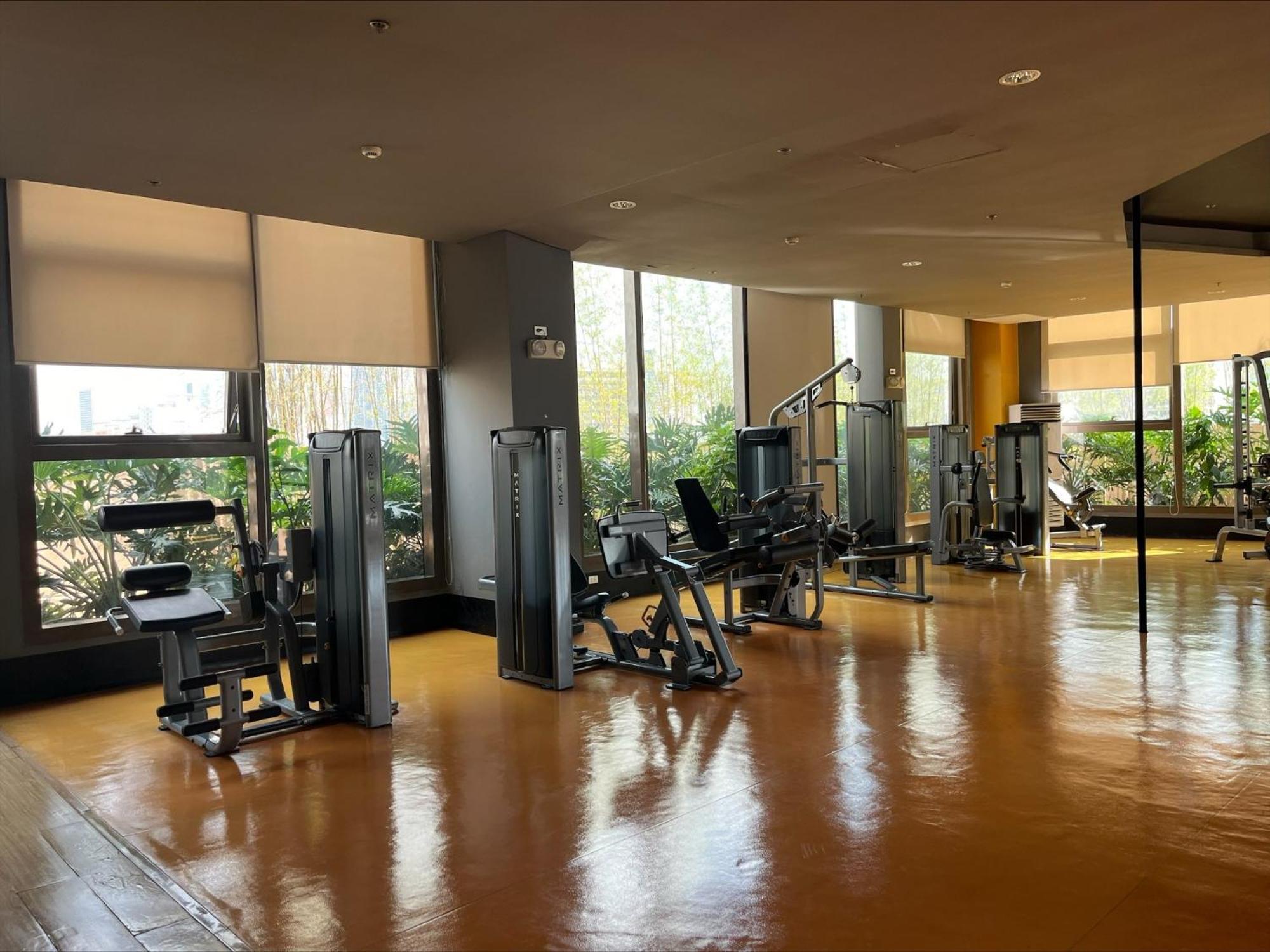 Bayfront Staycation 33 - Pet-friendly With Pool, Fast Wifi, Netflix - Near Moa, Airport, Bay, Picc And Cpp Aparthotel *