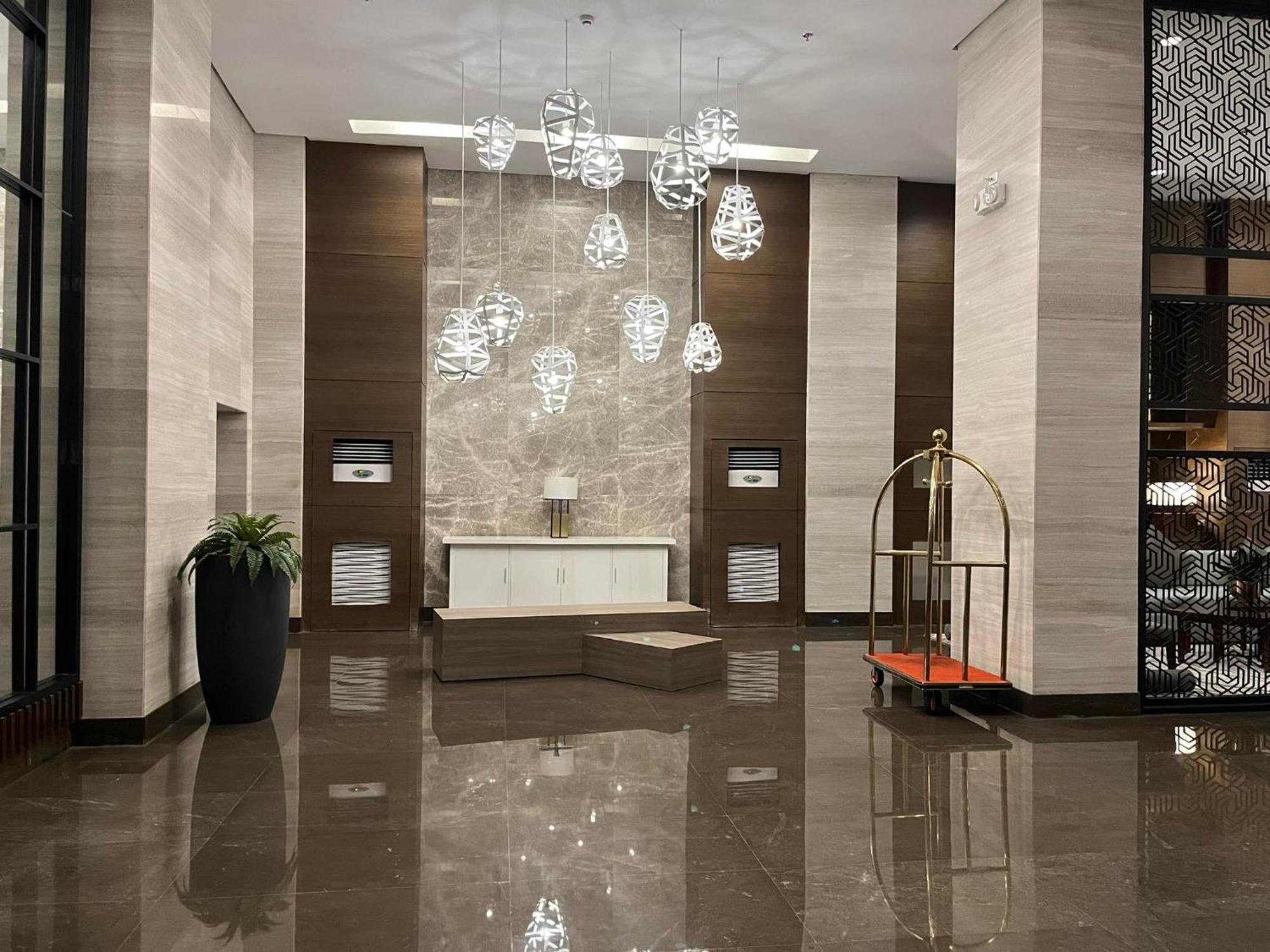 Bayfront Staycation 33 - Pet-friendly With Pool, Fast Wifi, Netflix - Near Moa, Airport, Bay, Picc And Cpp