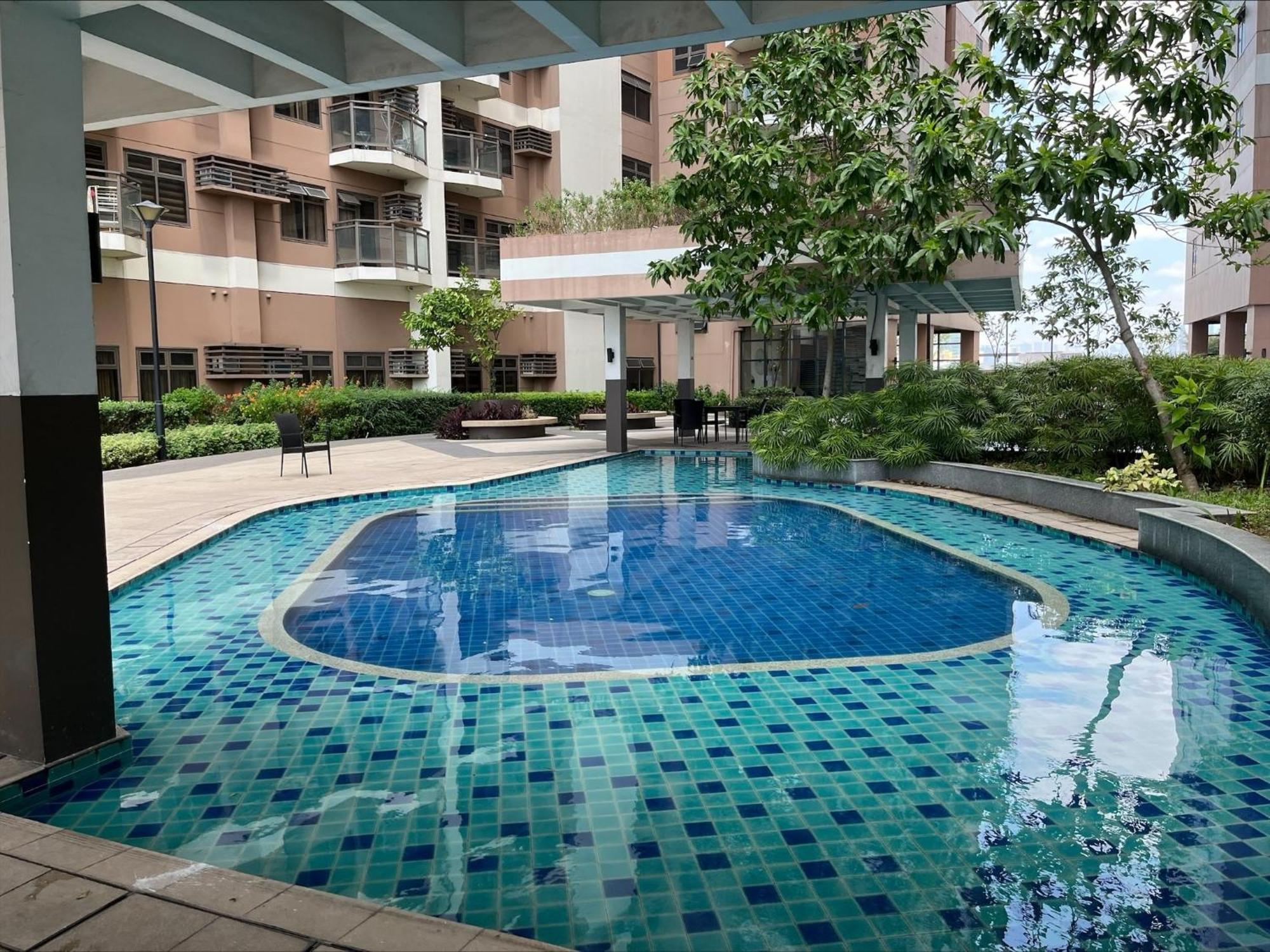 Bayfront Staycation 33 - Pet-friendly With Pool, Fast Wifi, Netflix - Near Moa, Airport, Bay, Picc And Cpp Aparthotel